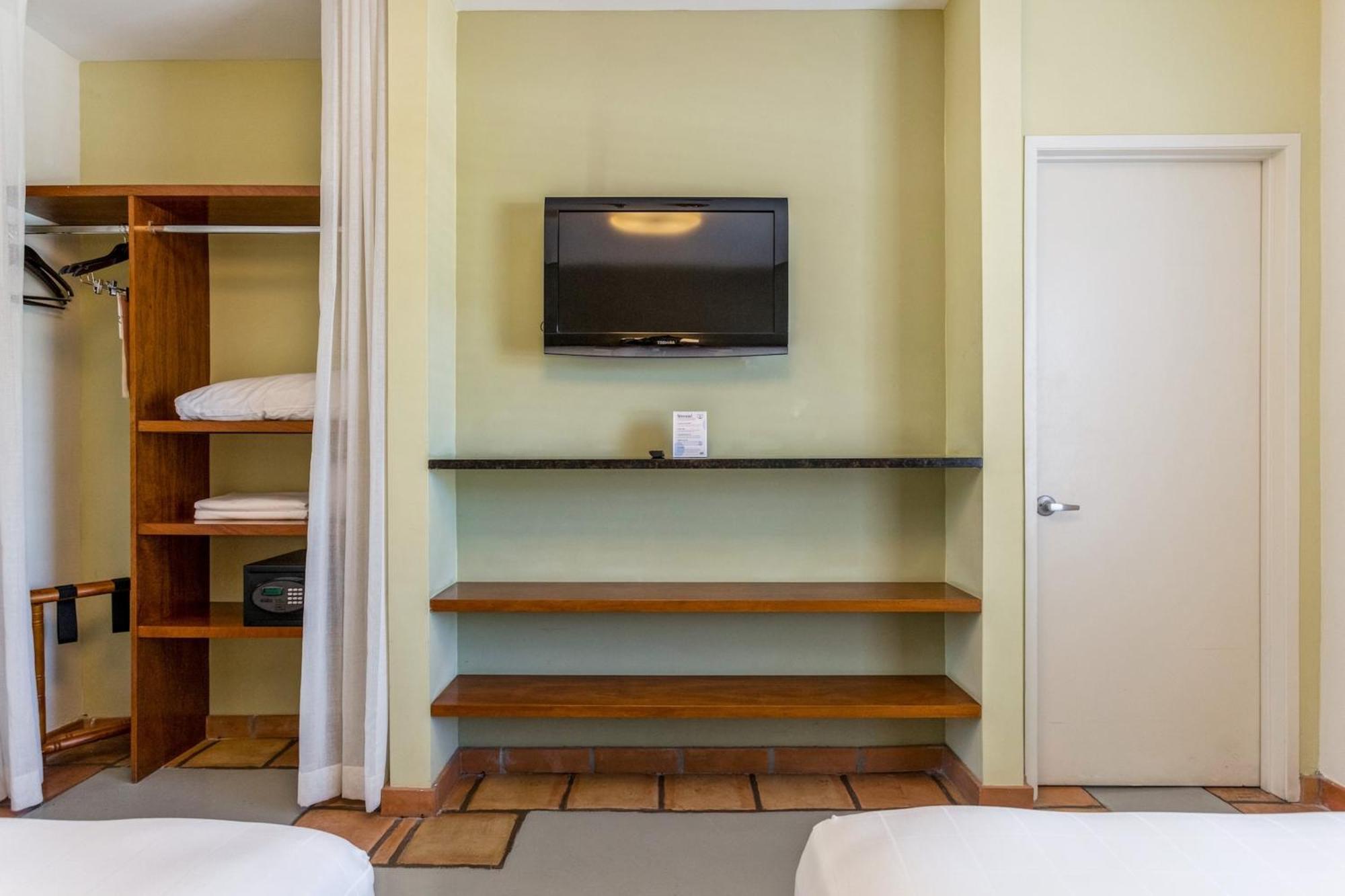 Kasa El Paseo Miami Beach Room photo